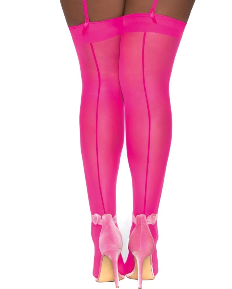 Medias rosa de alta costura