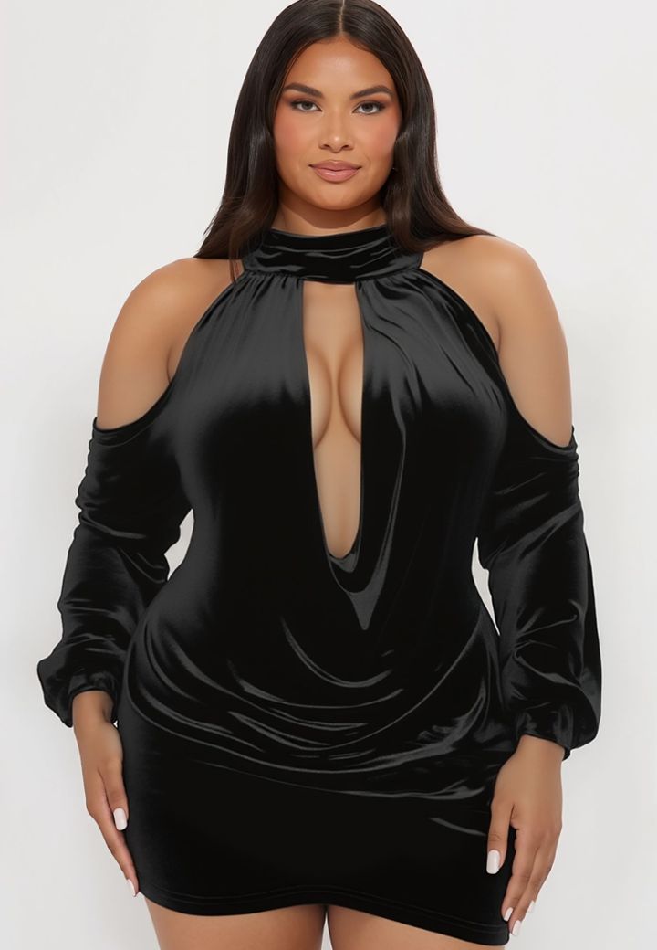 Robe Noire Velours Élastique - Épaules Nues Décolleté Drapé