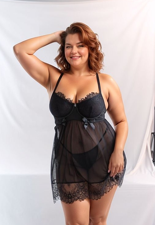 Rosalie Babydoll: Gekruiste bandjes en romantische knopen