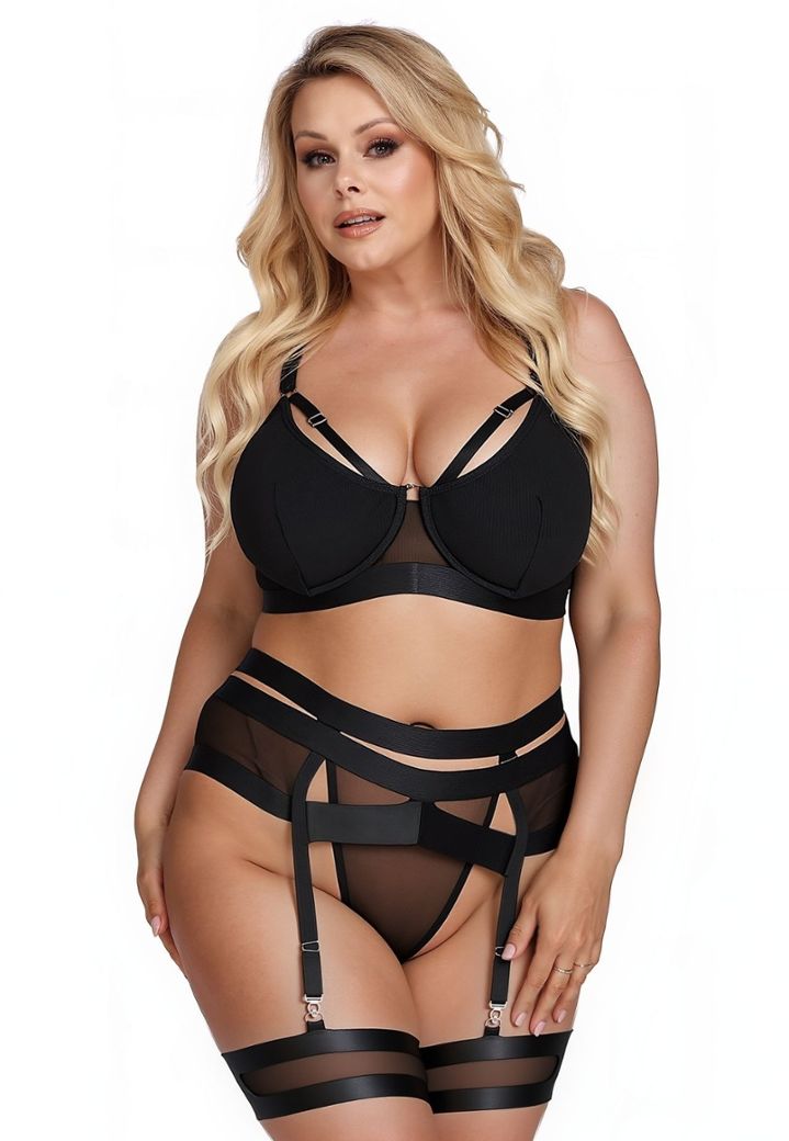 Set Greta: rete e raso per un look ultra-sexy