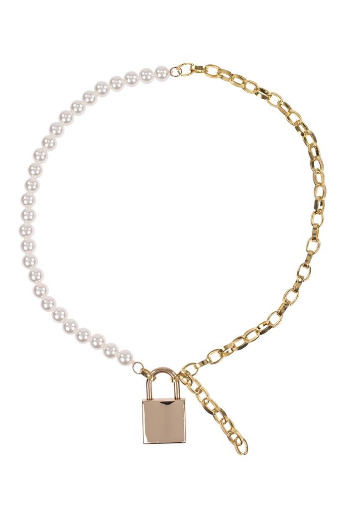 Pearl necklace and padlock