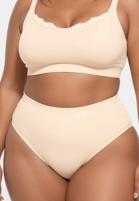 Cremefarbenes seamless High-Waist-Höschen: sanft formend, volle Abdeckung