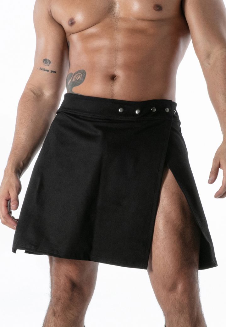 Sexy Herren-Kilt aus Jeans mit Reißverschlusstasche